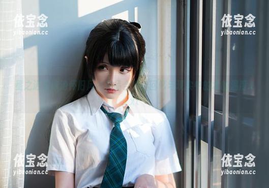 星之迟迟泳池怀旧风格作品合集：回忆与现实中的水的温度.txt
