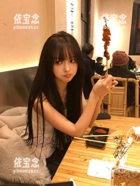 星颜社 - 白裙中的李丽莎：探秘私房写真背后的灵感与创意！.txt