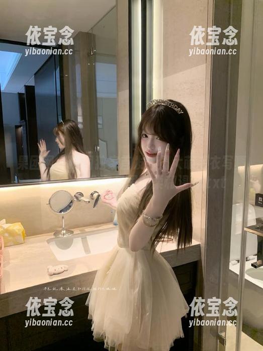 果团网 - 原图独家首发！周大萌毛衣写真更新，给你冬日里的柔和温暖.txt