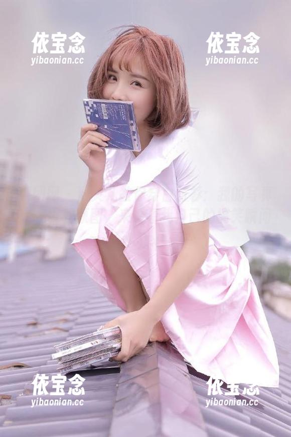 果团网 - 通灵儿教你穿白衬衫：我的写真作品集和原图，来看看我自己的搞笑瞬间！.txt