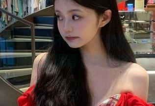 梦丝女神 - 与众不同：苏柔短裤作品集中的原图展现青春与自由.txt
