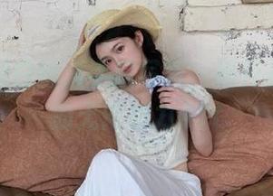 森萝财团白丝水手服写真，揭开美图背后的无限魅力.txt