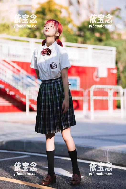 模范学院 - 网盘中隐藏的任莹樱Jenny眼镜写真，谁敢挑战这视觉盛宴？.txt