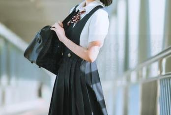 模范学院 - 最新妞妞koko私人秘密照片合集：与你分享她的美丽秘密.txt