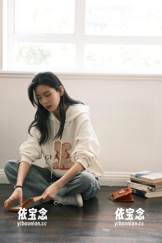 模范学院 - 露露Andrea的水手服写真，原图里隐藏着每一位海贼梦的追逐，准备跟她一起寻宝！.txt