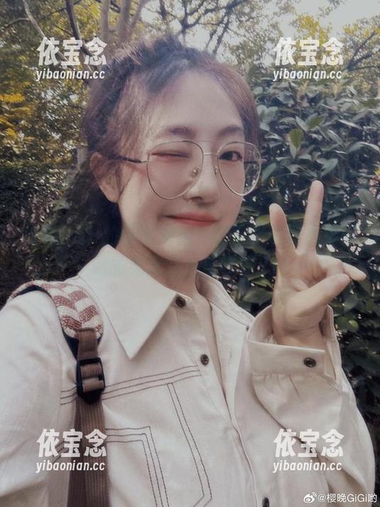 樱晚gigi的闪耀瞬间：探索学妹图集中蕴藏的无尽魅力与故事.txt