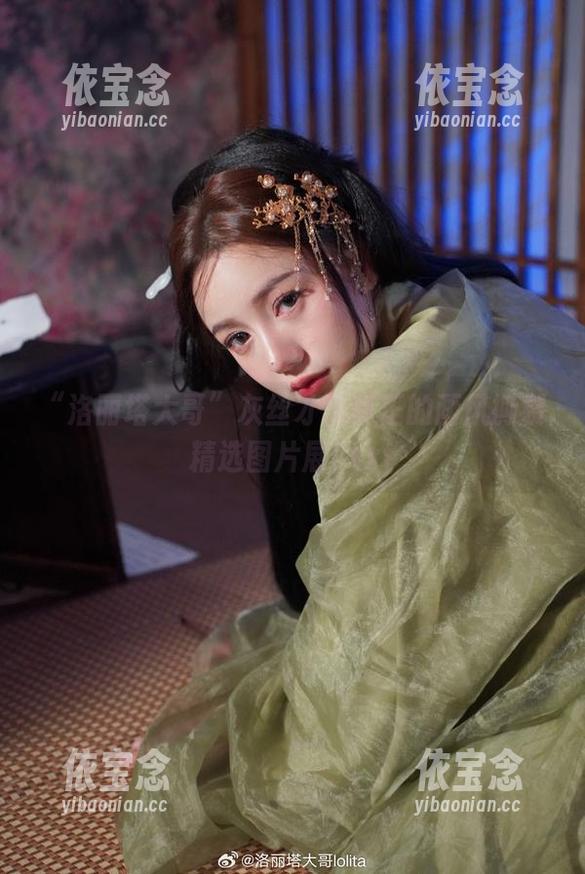 “洛丽塔大哥”灰丝才是真正的画风撕裂精选图片展!.txt