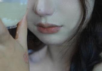 新鲜出炉！洛丽塔大哥的护士小姐作品集更新，尽享艺术魅力！.txt