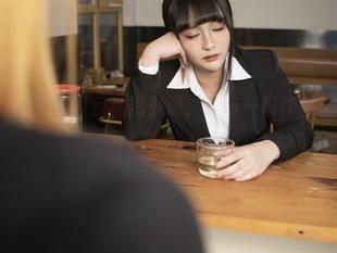 洛璃LoLiSAMA的闲云私拍资源，让每一幅作品都讲述一个故事.txt