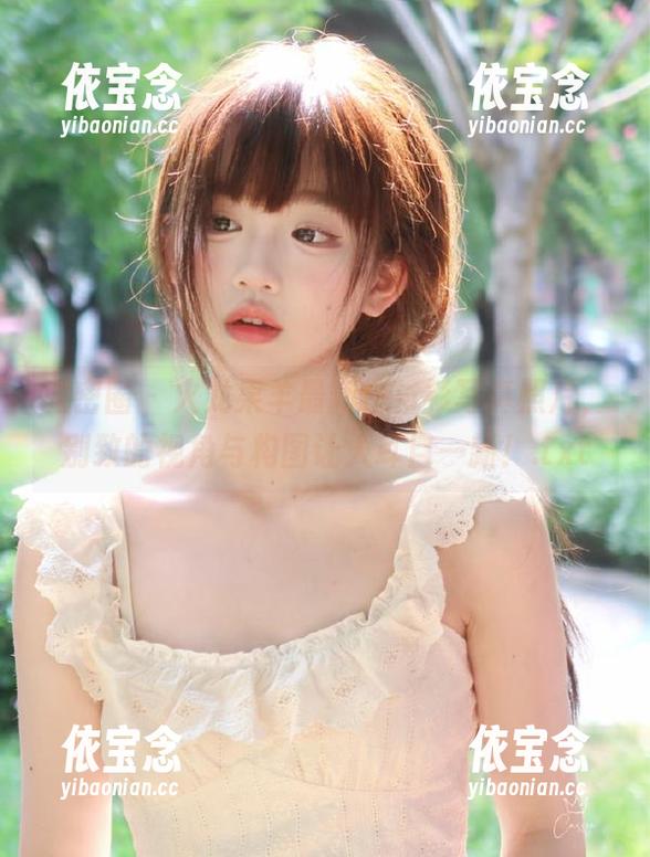 微密圈 - 火龙果羊最新白衬衫写真照片，别致的视角与构图让人耳目一新！.txt