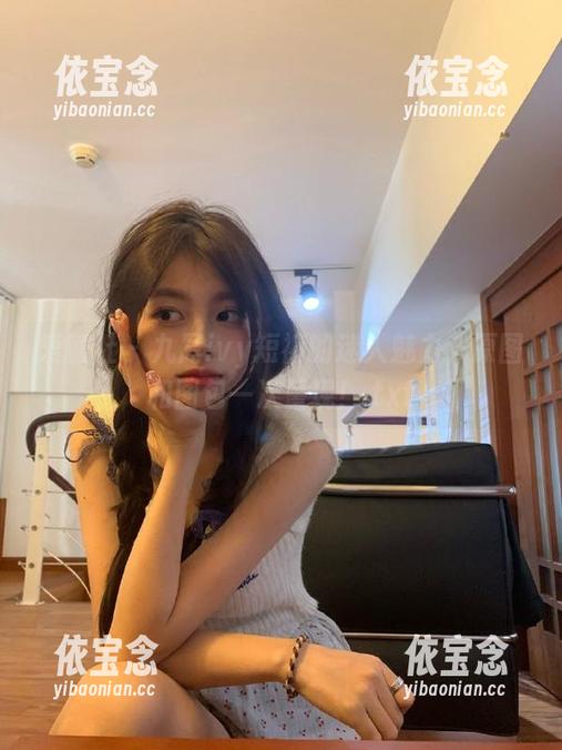 爱蜜社 - 九尾ivy短裤的迷人魅力，原图和图包一次呈现！.txt
