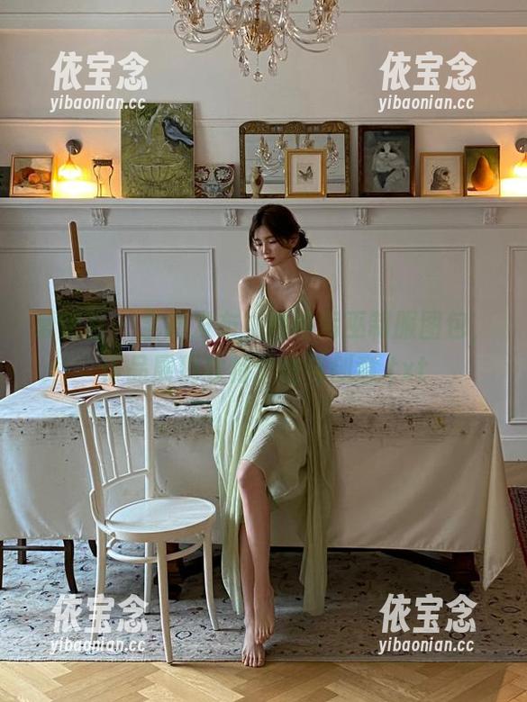 爱蜜社 - 全新发布！格格污巫制服图包，作品展现独特个性与创意.txt
