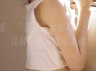 物恋传媒 - “菜菜”全套写真：御姐风范诠释时尚与自信.txt