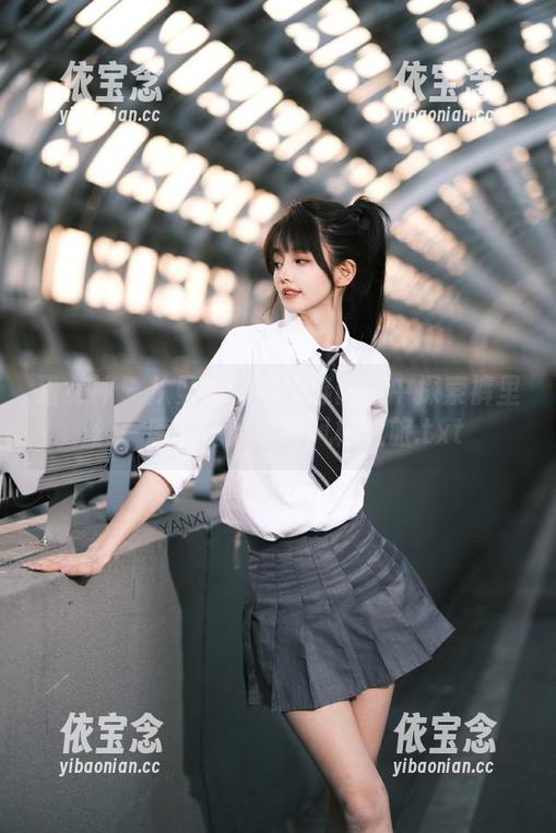 猎女神 - 从曼苏拉娜精选图集中探索裤里丝，感受她的独特风格之旅.txt