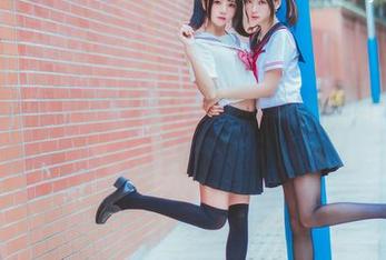 疯猫ss高跟鞋写真美图合集，诠释高跟鞋与衬托下的女性魅力.txt