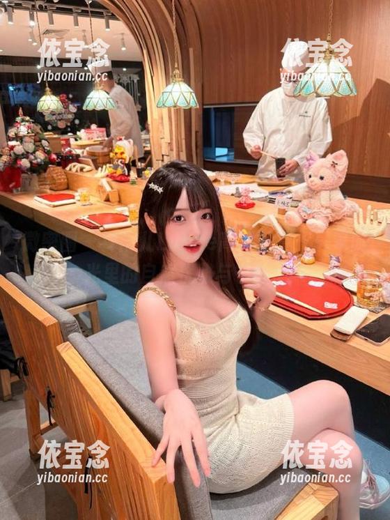 微密圈 - 禅雨儿Lynne高清写真：居家时光里的自然优雅与宁静.txt