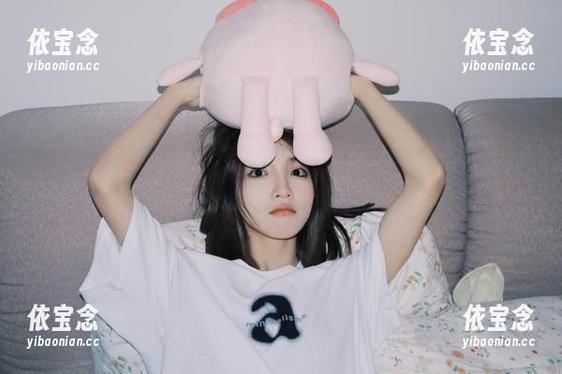 秀人网 - Cris_卓娅祺在毛衣中的优雅瞬间，图库精选让人陶醉.txt