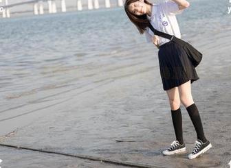 秀人网 - Egg_尤妮丝的魅力四射美脚：高清图库让你目不转睛.txt