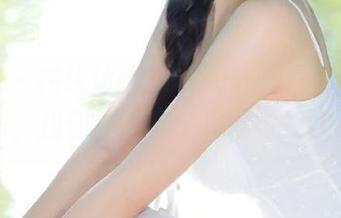 秀人网 - 在线体验Emily尹菲的吊带写真资源，找到属于你的风格与灵感.txt