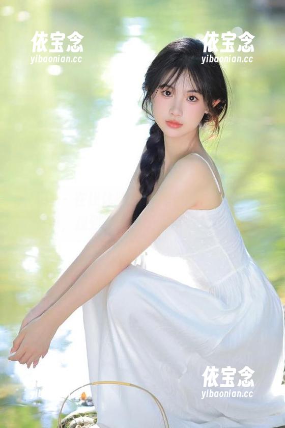 秀人网 - 在线体验Emily尹菲的吊带写真资源，找到属于你的风格与灵感.txt