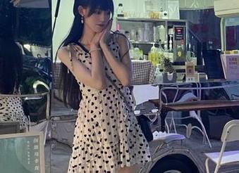 秀人网 - 赏析伊诺的镂空写真作品：在线带你走入每一幅美图的世界.txt