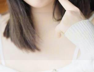 秀人网 - 优琪琪子yuki圣诞写真在线曝光，看她如何用一身红绿装点冬日的忧郁！.txt