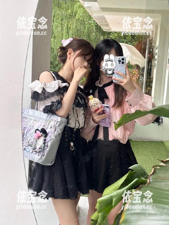 秀人网 - 刘婷婷美足高清套图，带你领略她独特的优雅魅力与细腻肌肤。.txt