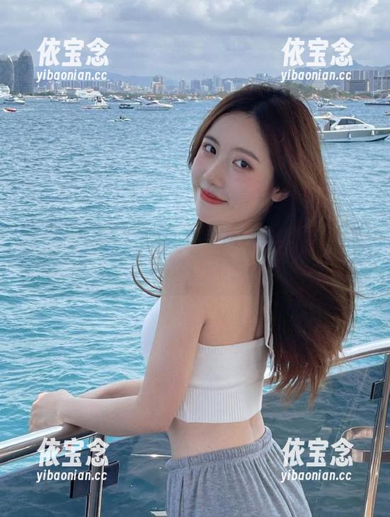 秀人网 - 探索叶初雪的夏日秘密，无圣光写真套图展现无限魅力.txt