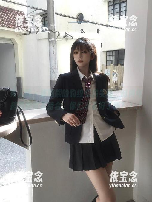 秀人网 - 唐翩翩的豹纹私房美图，时尚与搞笑的完美结合，你们准备好了吗？.txt