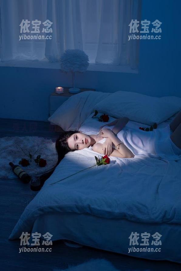 秀人网 - 奶芙乔乔的校园私拍写真：小清新与毒舌风格的完美结合.txt
