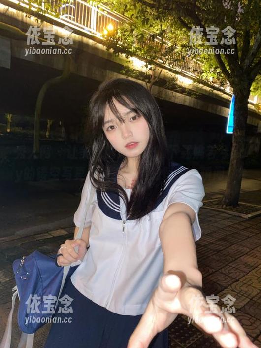 秀人网 - 让美丽随时在线，下载姚若兮vay的镂空写真，享受生活的每一个瞬间！.txt