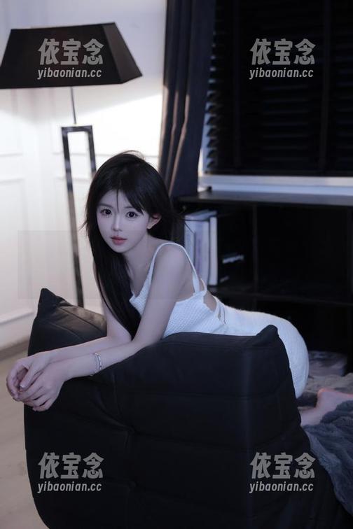 秀人网 - 最新上线！宋KiKi翘臀写真合集，带你领略完美身姿带来的快感.txt