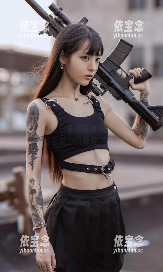 秀人网 - 小热巴蕾丝写真图集：一场关于优雅与魅力的视觉之旅.txt