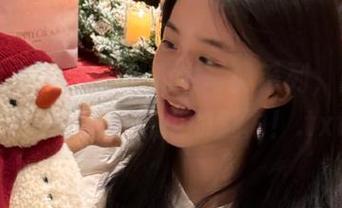 秀人网 - 尤Una娜奶牛写真系列，网盘独享让你无法抗拒的魅力！.txt