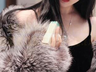 秀人网 - 瑶啊摇的瑶的厨房物语：无圣光原图展现厨娘的另一面.txt