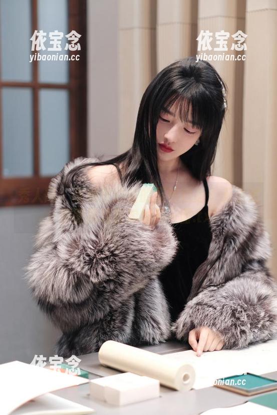 秀人网 - 瑶啊摇的瑶的厨房物语：无圣光原图展现厨娘的另一面.txt