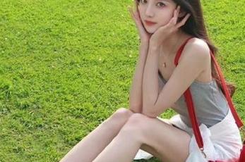 秀人网 - 白微Sera图集再度更新，白丝主题尽展唯美与清新.txt