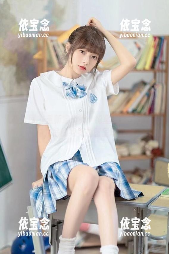 秀人网 - 重新定义美：绮里嘉Carina网袜作品的绝美原图呈现.txt