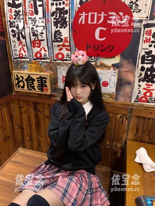 秀人网 - 运动与美的结合，闫璐璐写真合集带你领略，快来下载吧！.txt