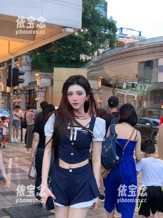 秀人网 - 陆萱萱高跟鞋写真，无圣光的魅力合集，为你展现独特的时尚风格！.txt