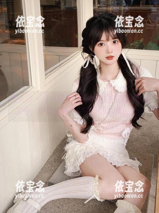 秀人网 - 陈小喵黑丝蕾丝主题写真作品新发布，绝佳资源为你带来艺术享受.txt