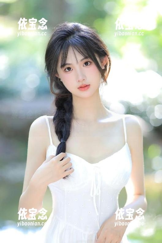 紧急企划 - 见希w女王精美套图：传递无限风情的时尚摄影之旅.txt