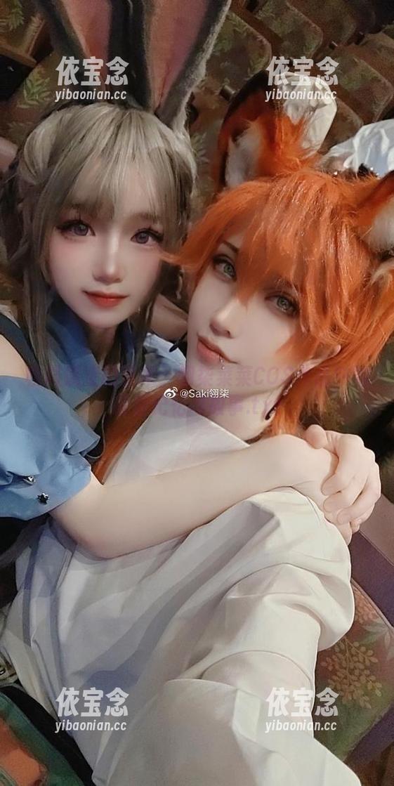 校园蜕变的艺术：翎柒菜菜COS作品中的青春记忆与故事.txt