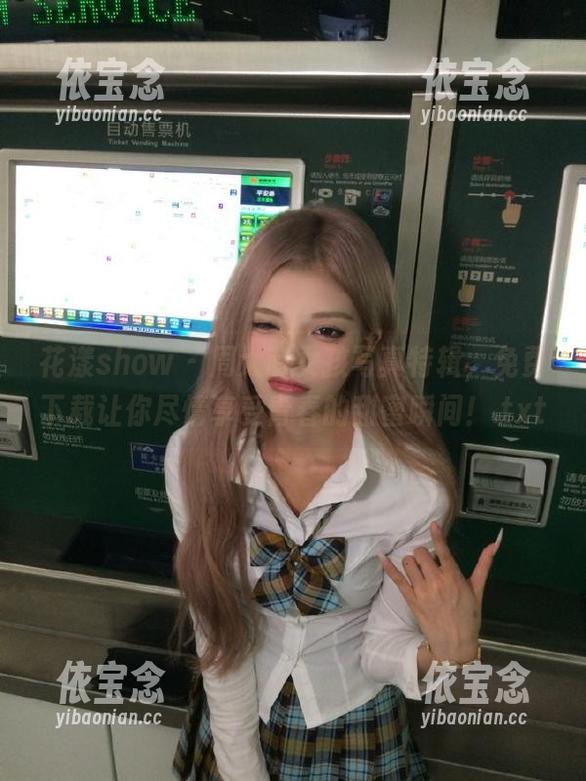 花漾show - 周大萌女孩写真特辑，免费下载让你尽情享受青春的甜蜜瞬间！.txt