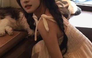 花漾show - 妲己_Toxic兔女郎写真集全新发布，分享她的时尚与清新气息.txt