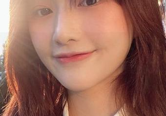花漾show - 小尤奈的死库水写真，水花四溅间尽显青春的俏皮与魅力.txt