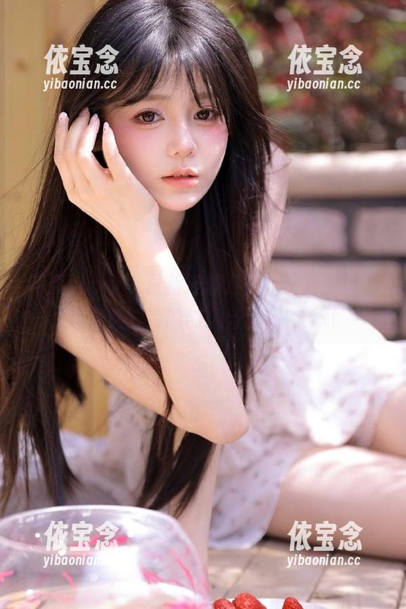花漾show - 最新筱慧万圣节主题写真，分享她独特的创意与风格！.txt