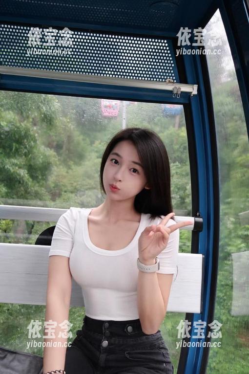 微密圈 - 探索葛征的连衣裙世界：绝美写真作品下载更轻松.txt