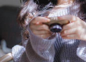 蜜桃社 - 小魔女lily无圣光圣诞写真集：图片带你重温温馨瞬间.txt
