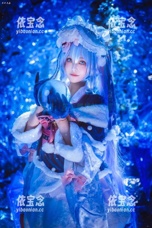 探索蜜汁猫裘：皮衣舞娘的高清写真集之旅.txt